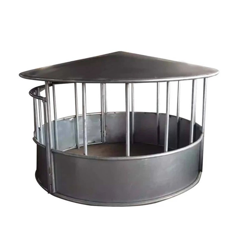 Cattle Hay Feeder with Covered